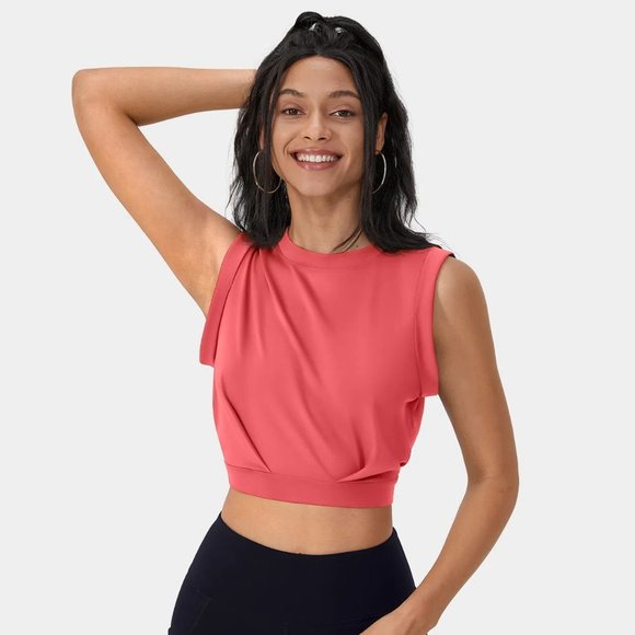 HALARA Tops - Halara Crew Neck Sleeveless Cropped Yoga Tank Top in Georgia Peach M NWT